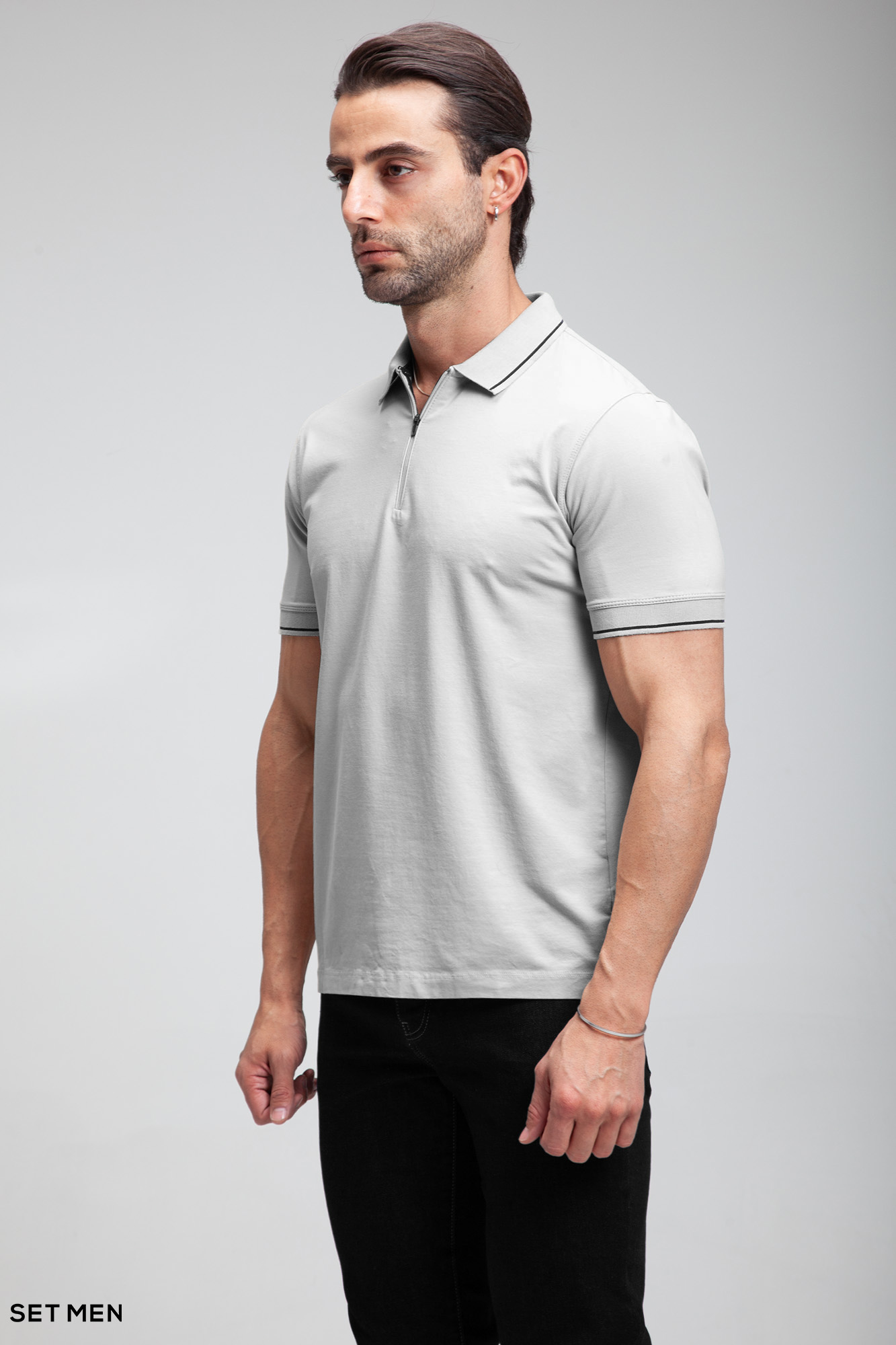 تیشرت یقه دار نیم زیپ