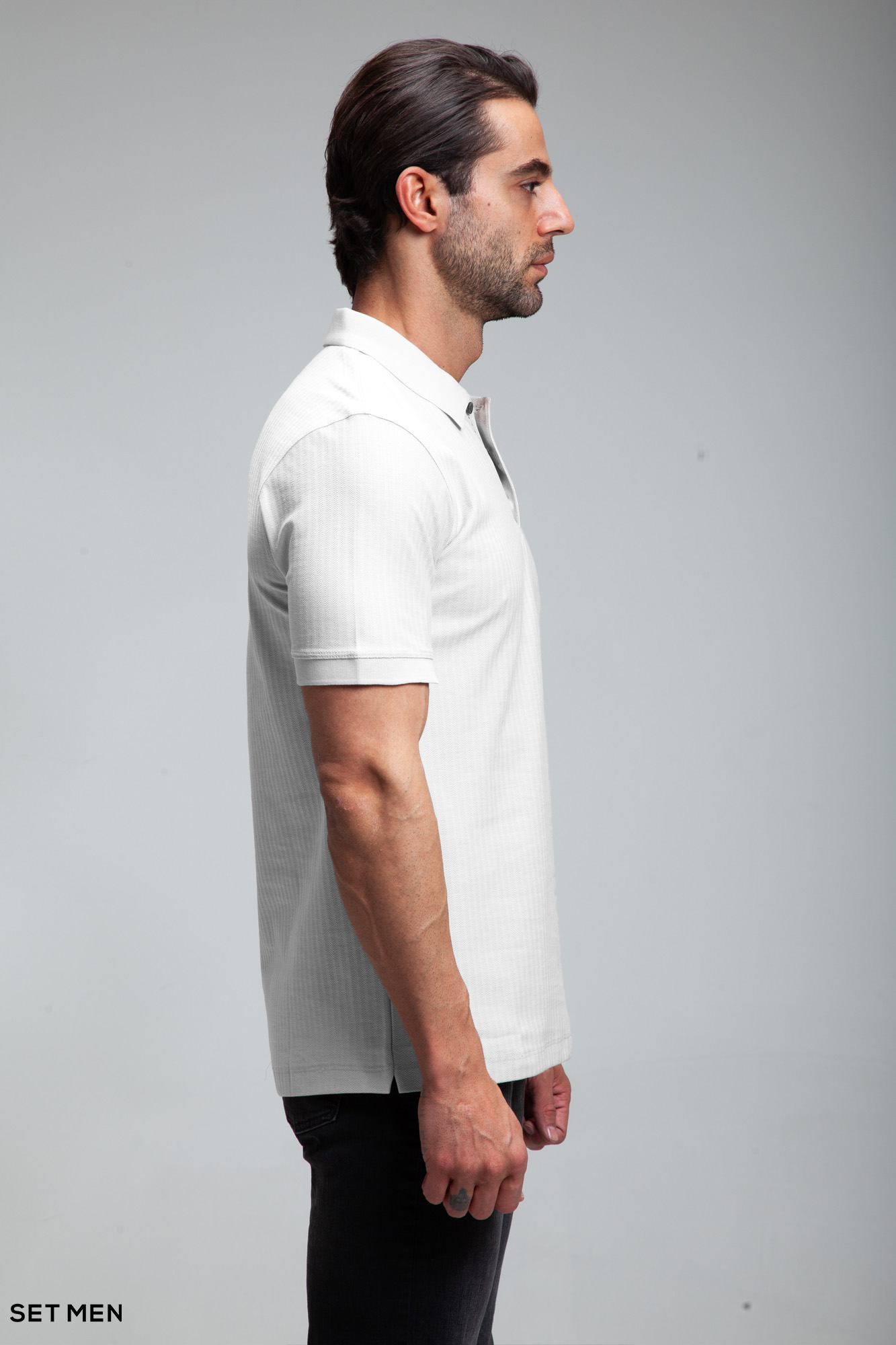 تیشرت یقه دارجناغی