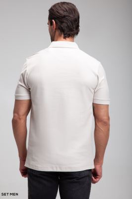 تیشرت یقه دارجناغی