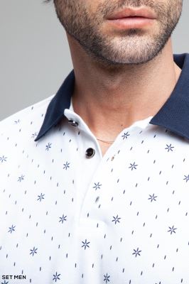 تیشرت یقه دارطرح دار