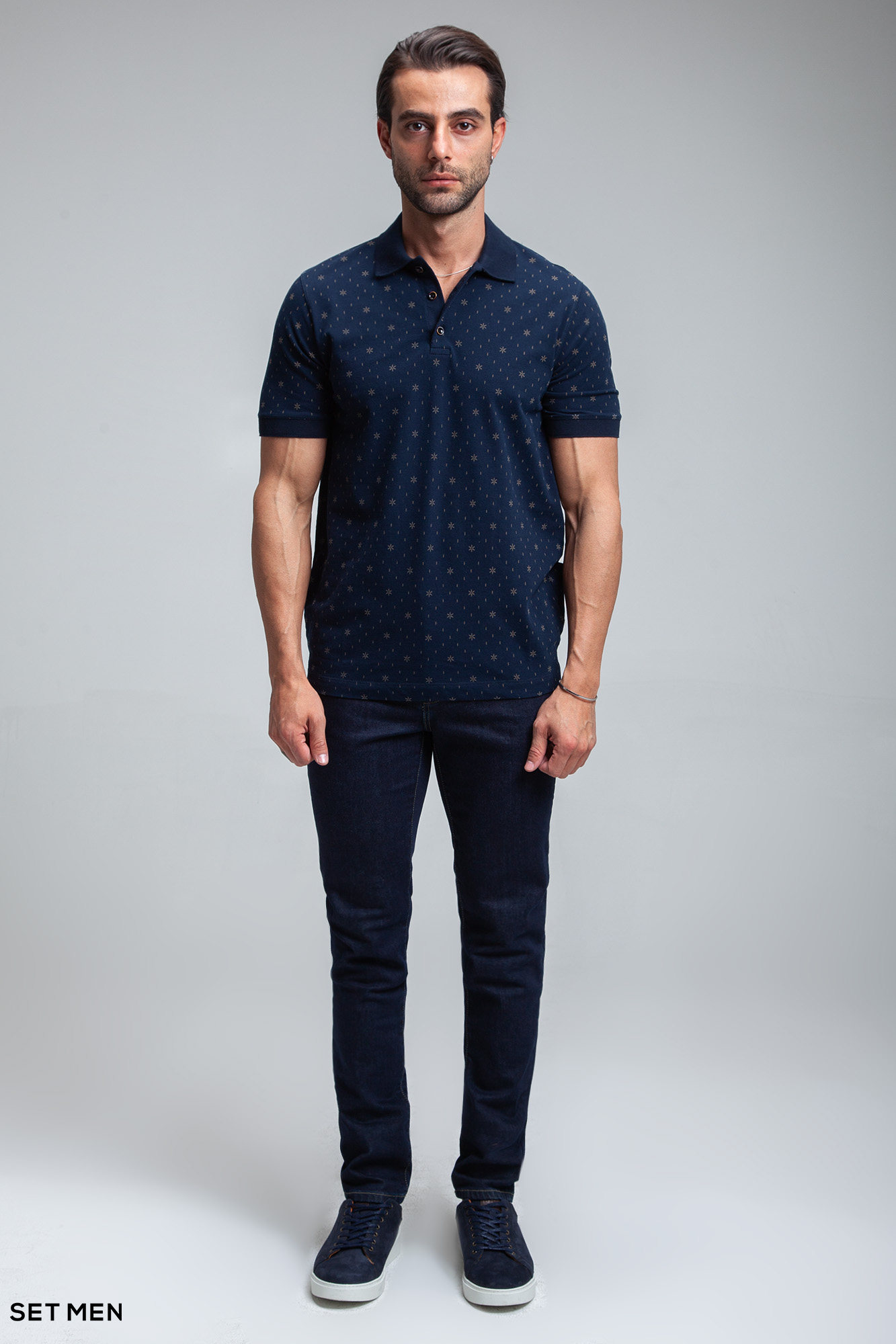 تیشرت یقه دارطرح دار