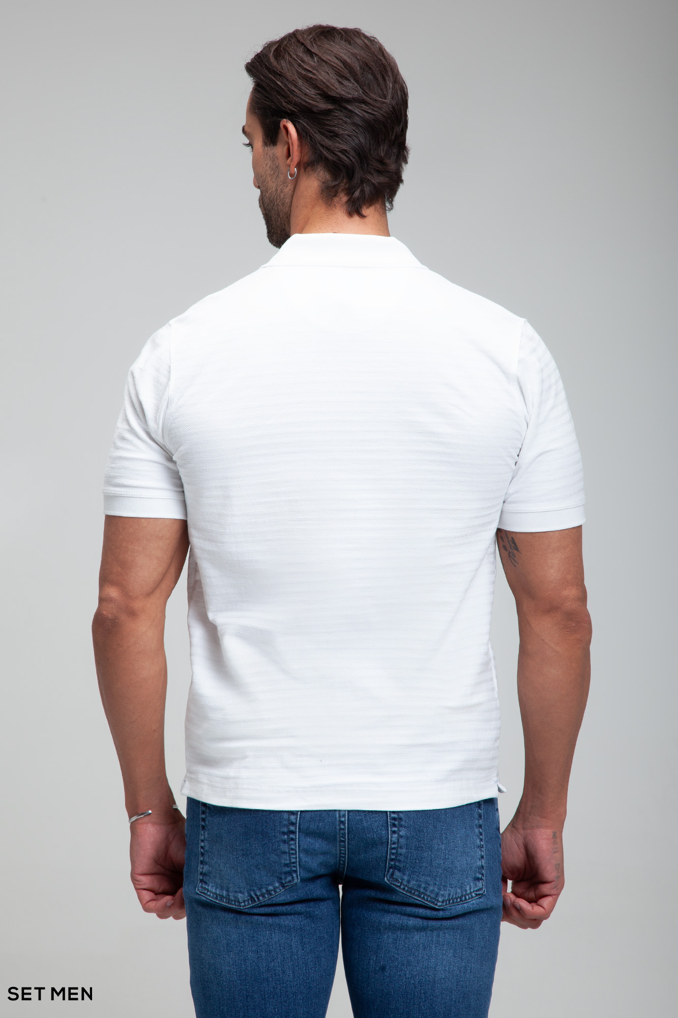 تیشرت یقه دارنیم زیپ بافت