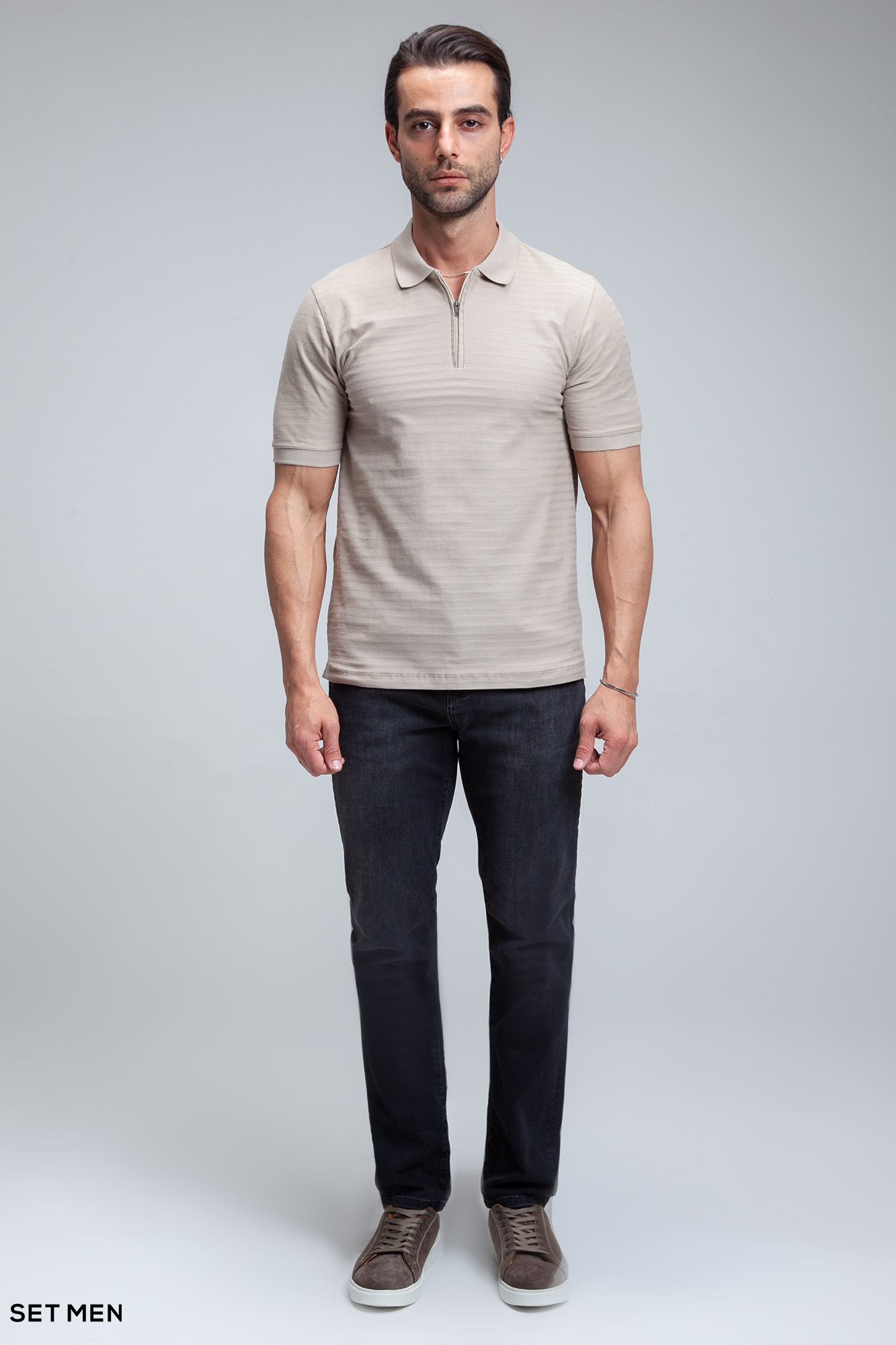 تیشرت یقه دارنیم زیپ بافت