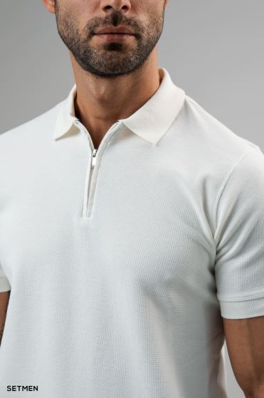 تیشرت یقه نیم زیپ سوزنی ساده