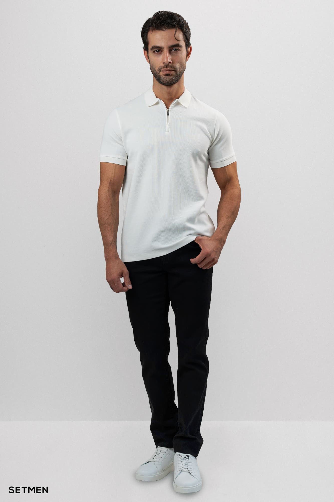 تیشرت یقه نیم زیپ سوزنی ساده