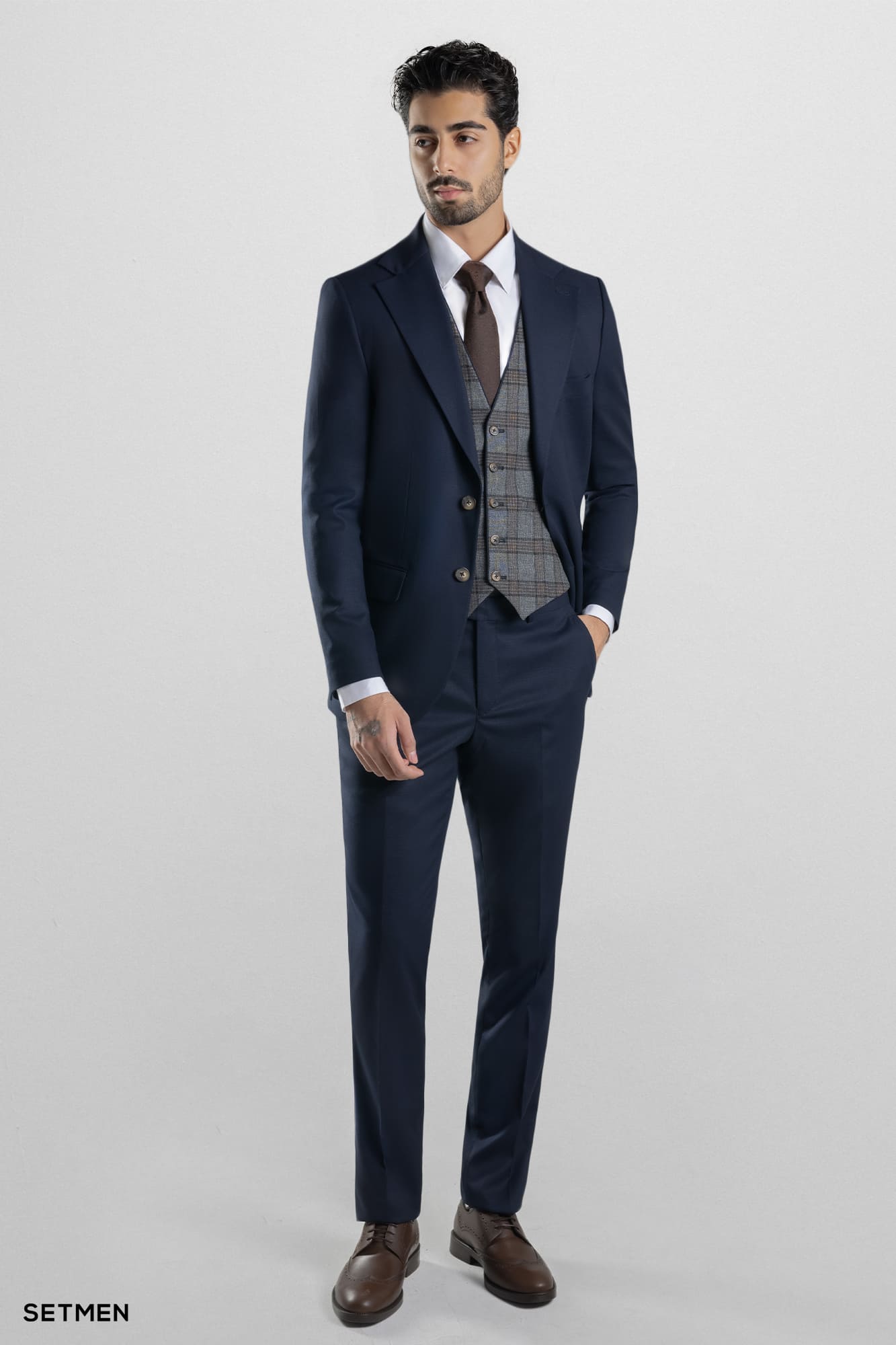 کت و شلوار مردانه سه تکه یقه انگلیسی ژیله دورو