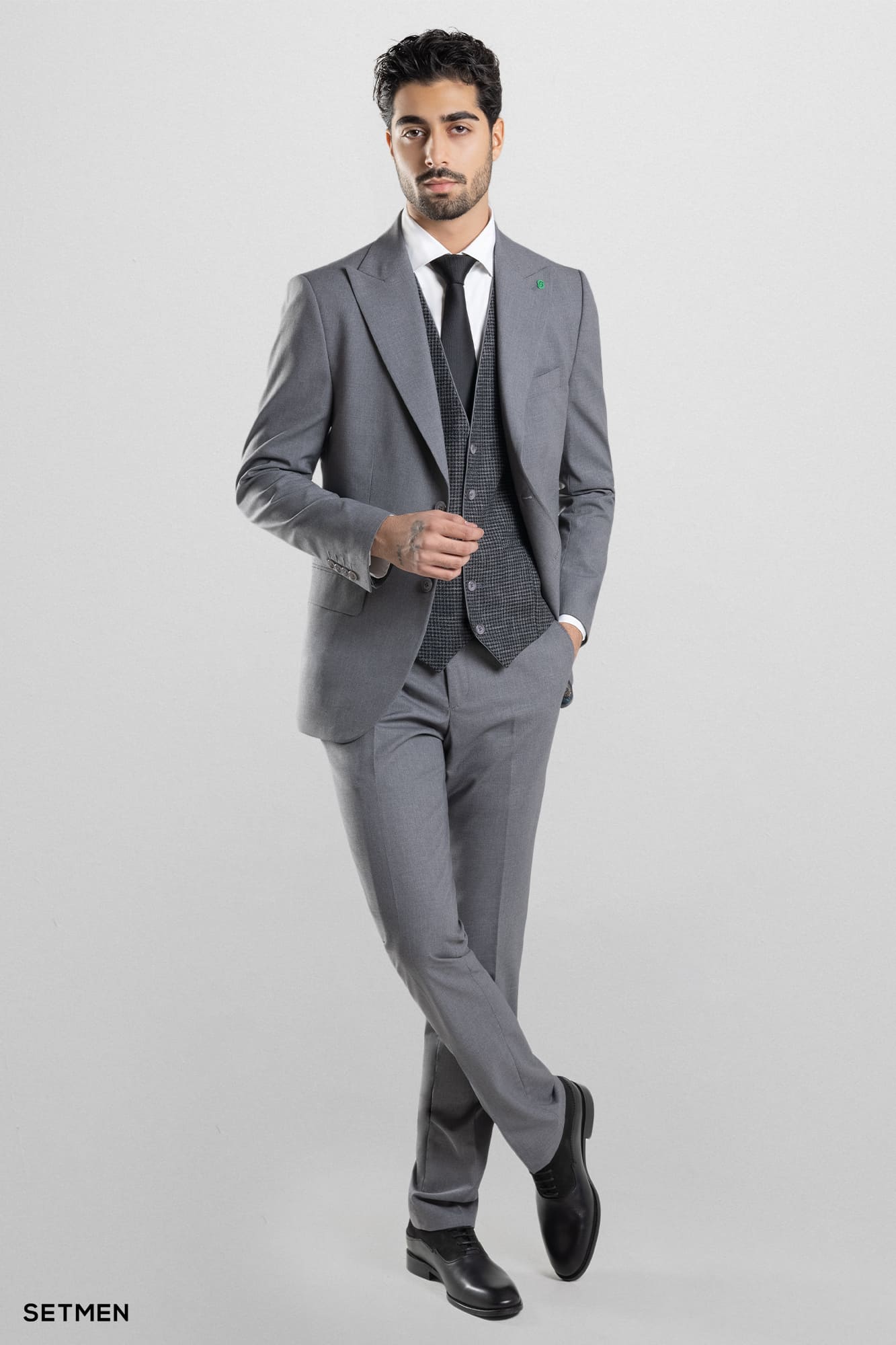 کت و شلوار مردانه سه تکه یقه انگلیسی ژیله دورو