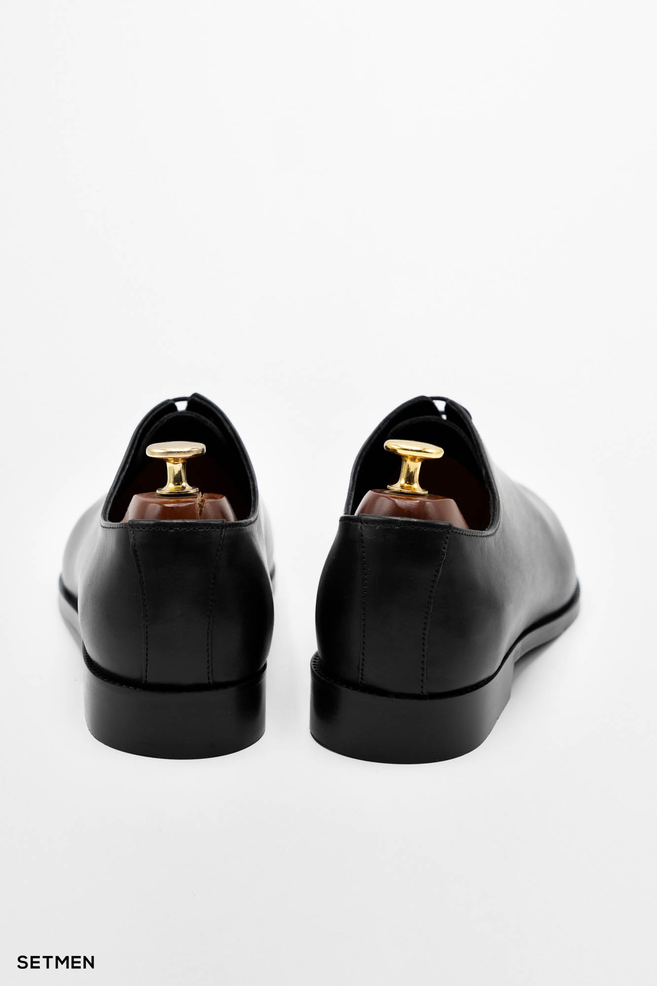 کفش مردانه چرم کلاسیک بنددار