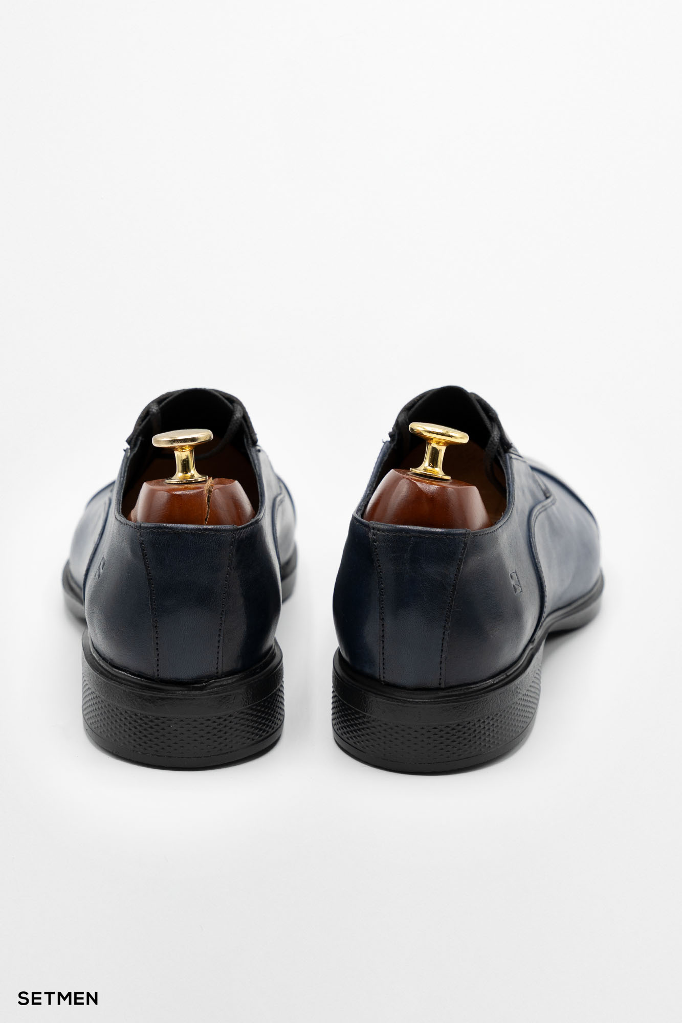 کفش مردانه چرم کلاسیک بنددار