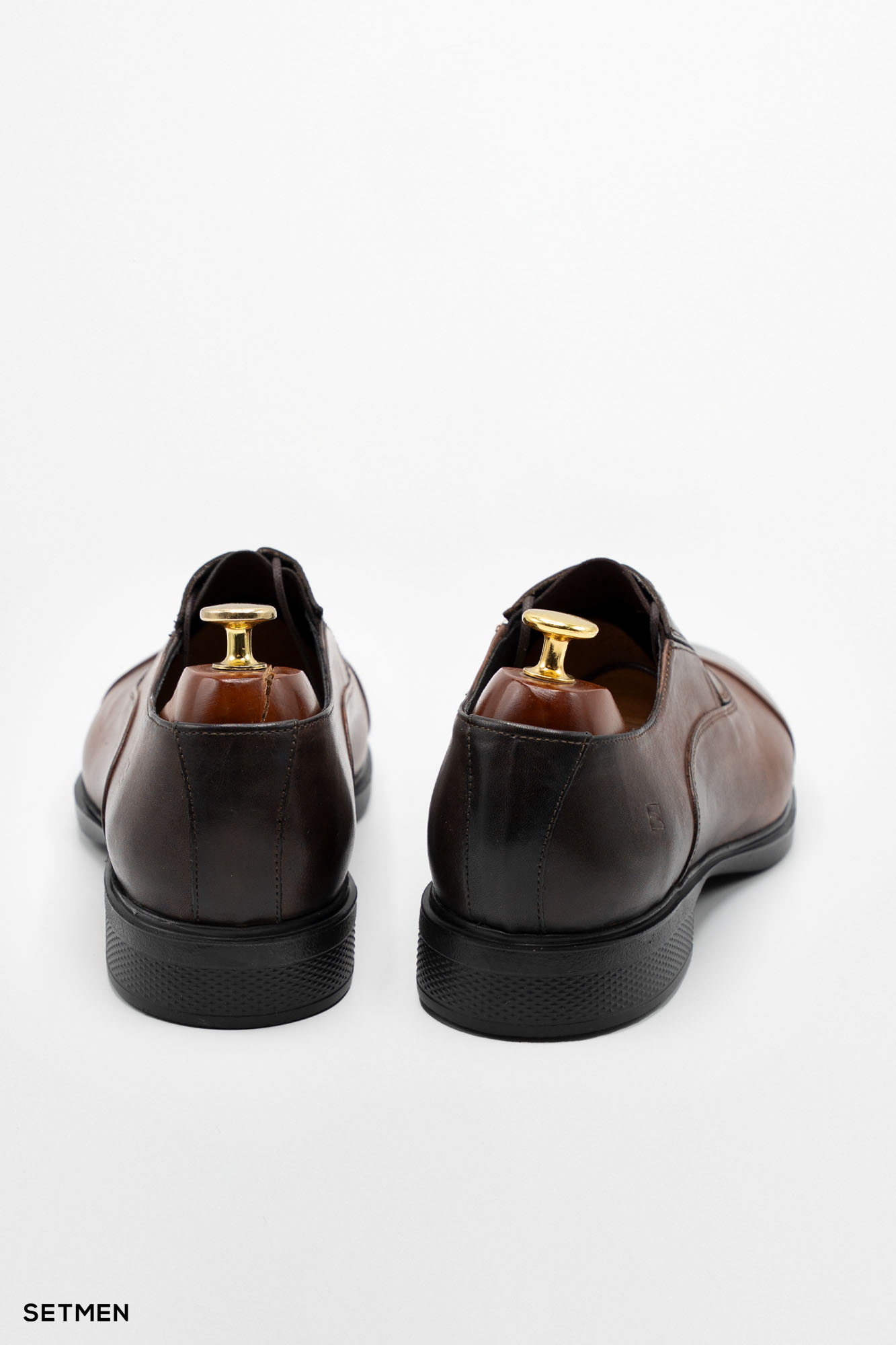 کفش مردانه چرم کلاسیک بنددار