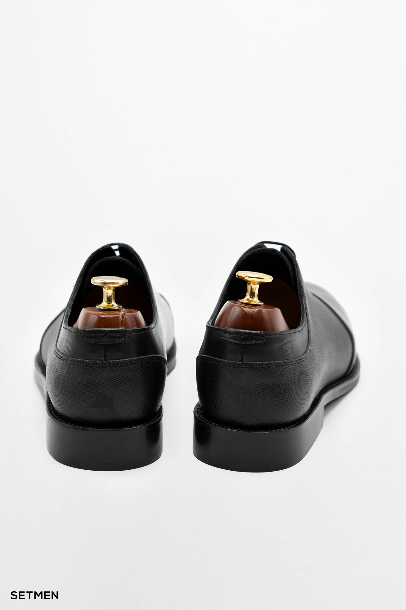 کفش مردانه چرم کلاسیک بنددار