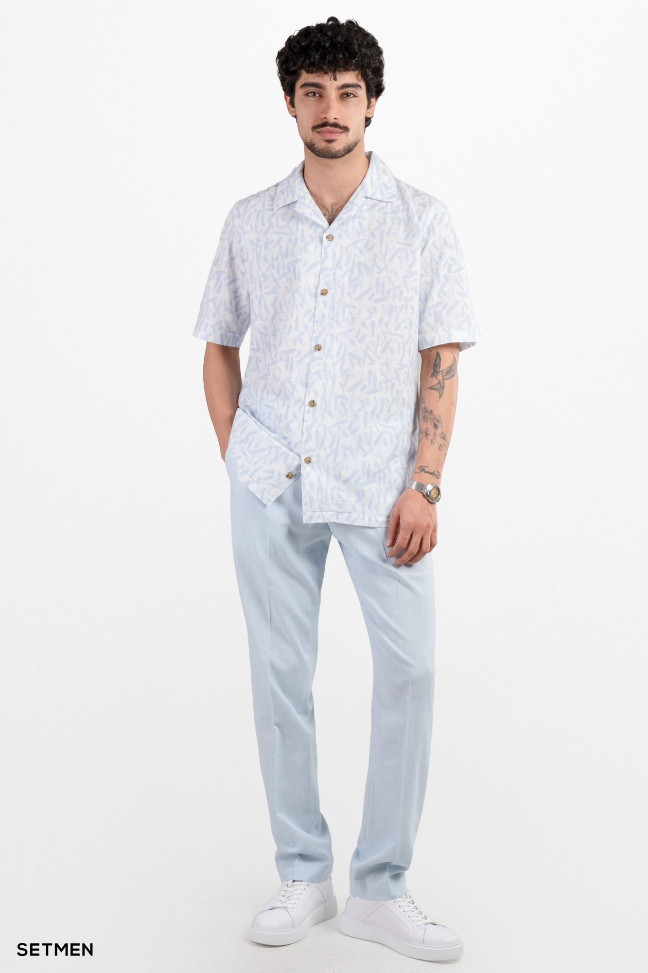 پیراهن مردانه آستین کوتاه یقه انگلیسی هاوایی